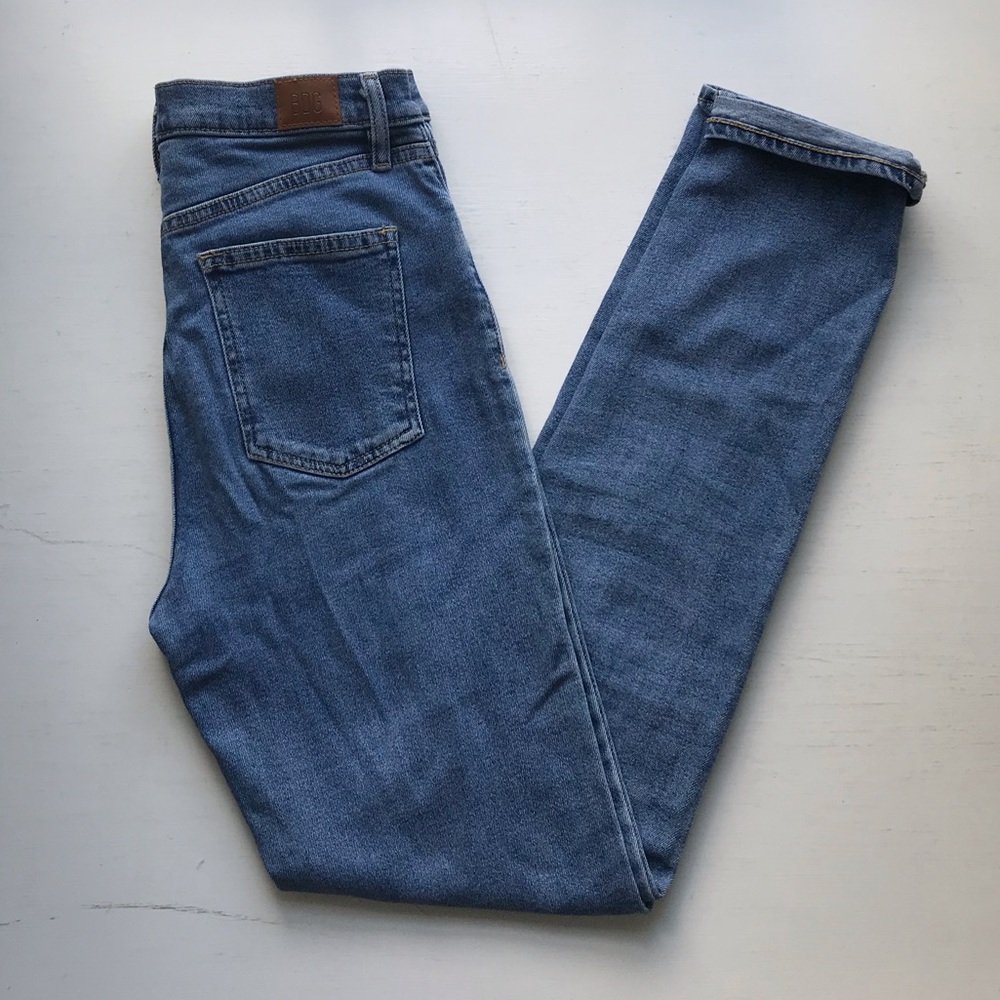 BDG // URBAN OUTFITTERS girlfriend high rise jeans